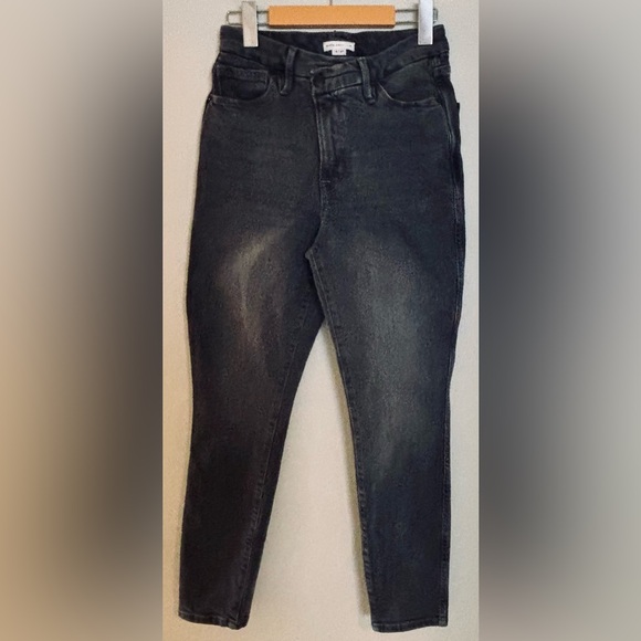 Good American Dark Gray Straight Leg Jeans - Picture 2 of 4